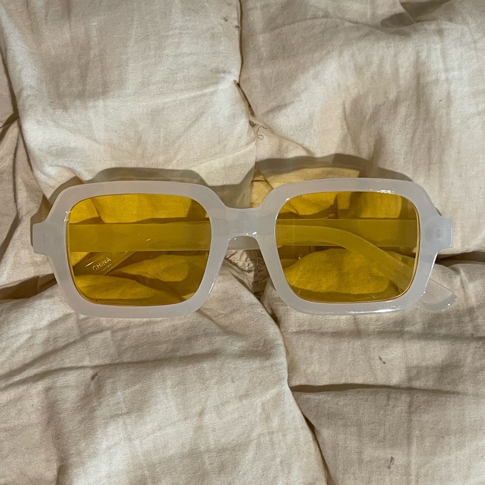 urban outfitters square yellow frame glasses